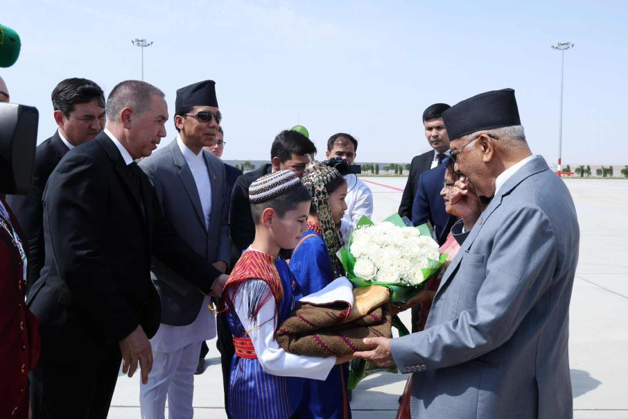 प्रधानमन्त्री ओली  तुर्कमेनिस्तानमा